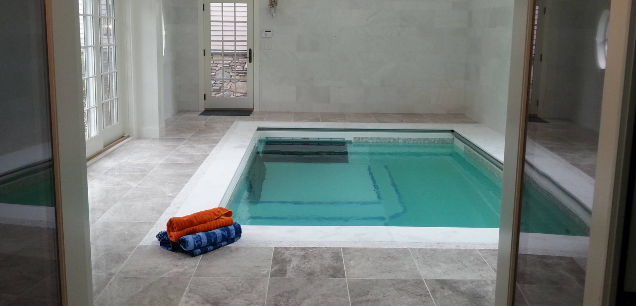 Fibergl Pools Vs Gunite The Pros And Cons