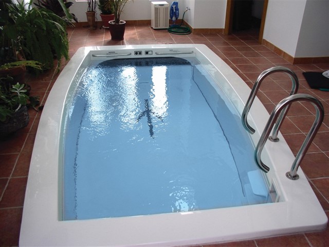 400 OT hydrotherapy pool
