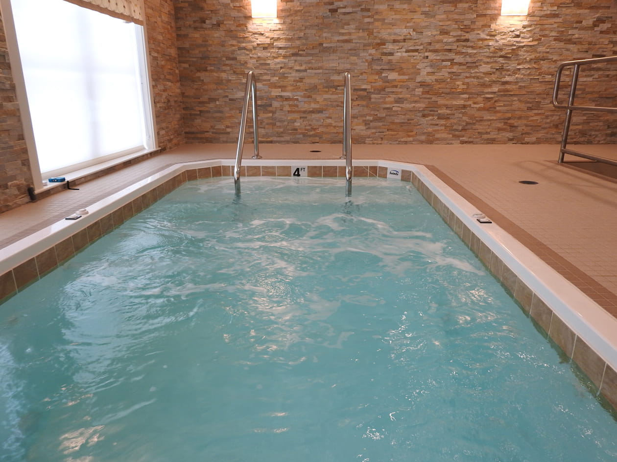 Commercial Pools & Bath - Commercial Spa & Hot Tub