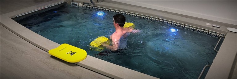 Upper body pool exercises online